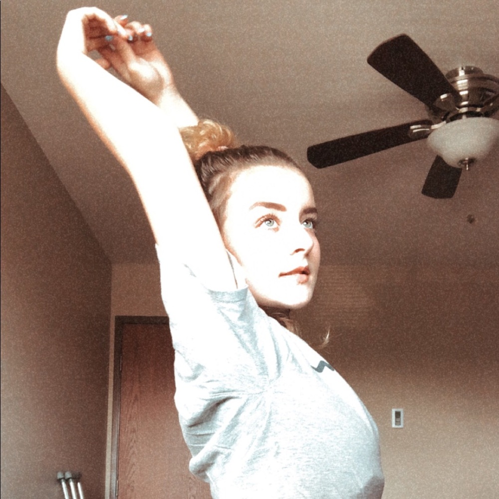 Meet your Posher, Macey